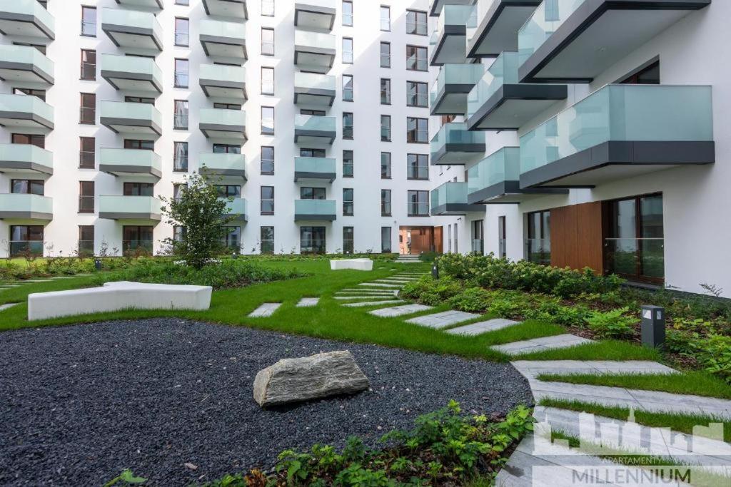 Millennium Port Gold Apartament *
